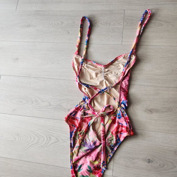 Floral lace up one piece size small - Picture 2 of 4